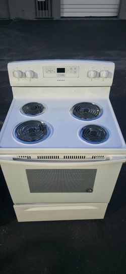 ​Amana 30-Inch Electric Range – 4 Coil Burners, White
