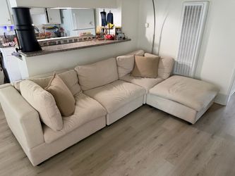 Beige Modular Sectional Sofa with Chaise
