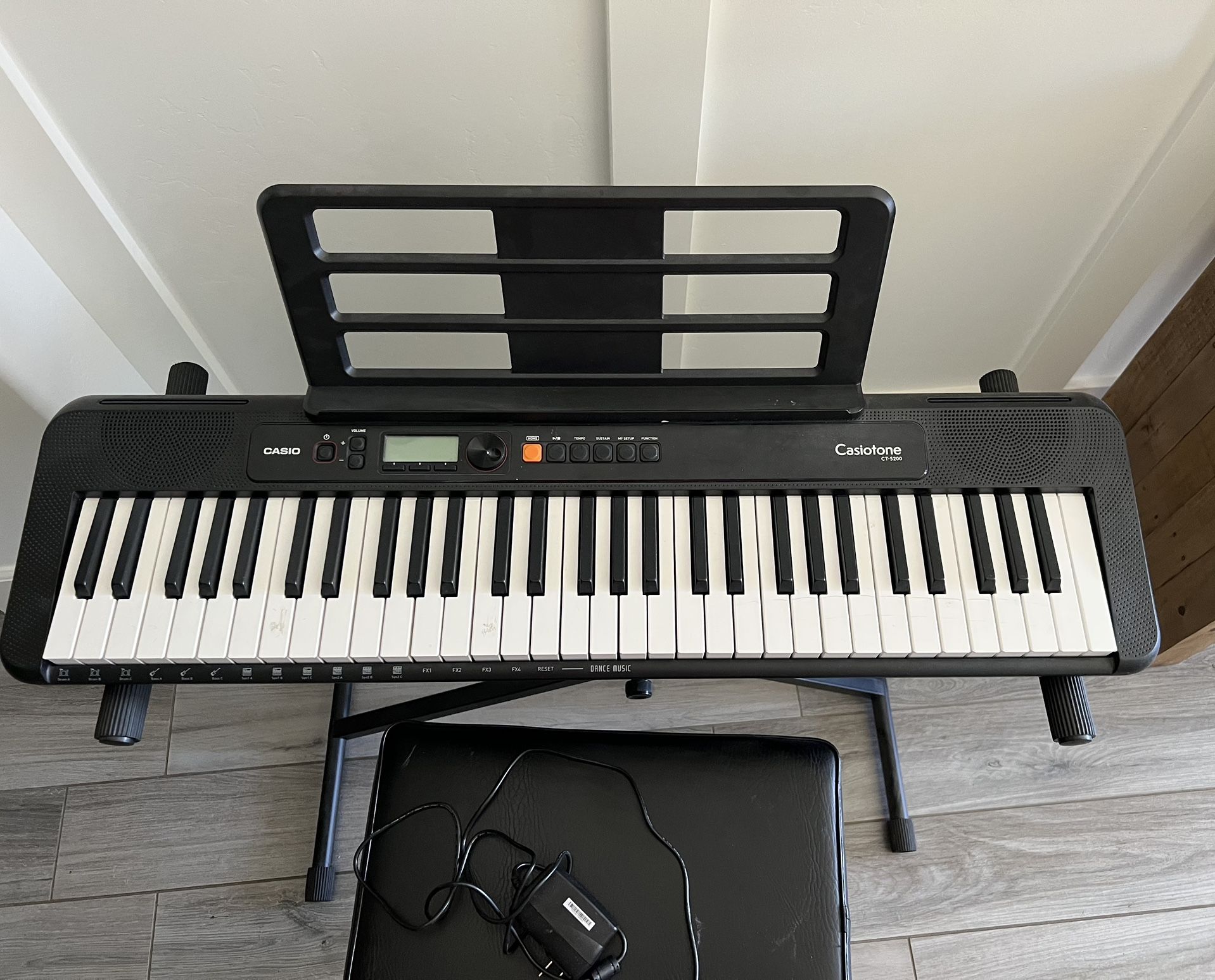 Keyboard With Stand And Bench