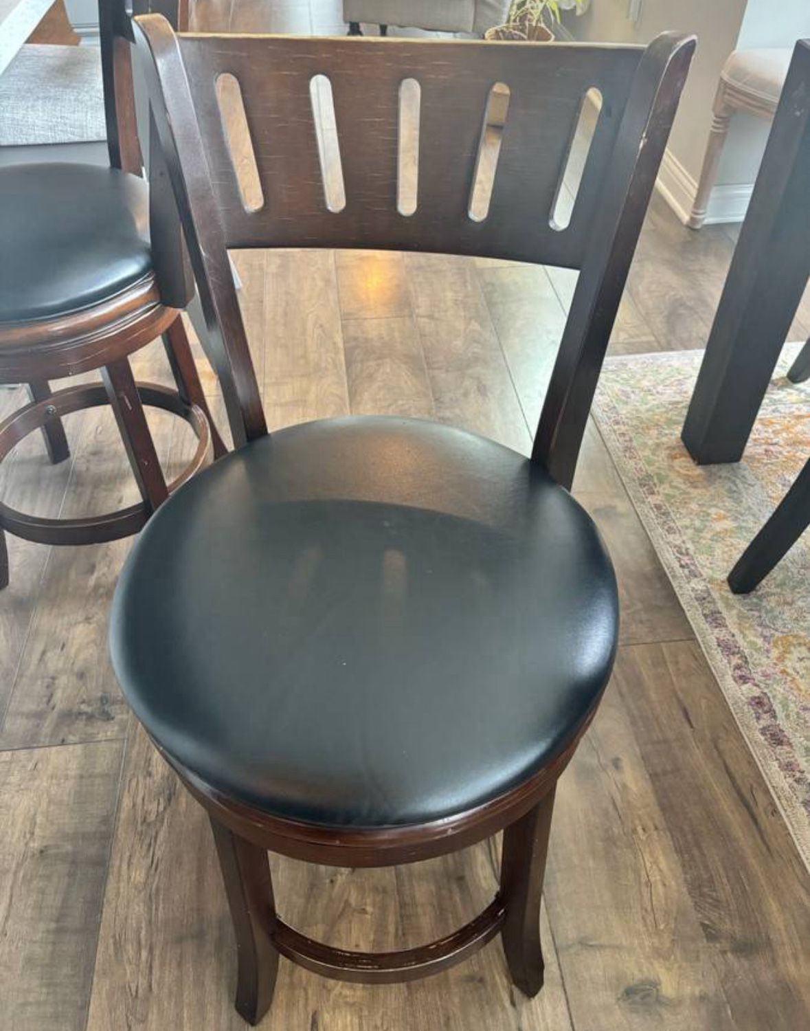 2 Kitchen Counter Chairs