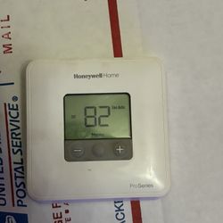 Honeywell Thermostat 