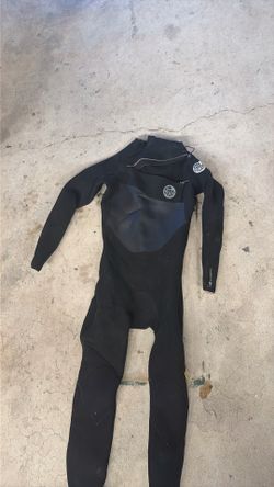 Chest zip rip curl flash mob with minor fixable tear in chest hasn’t gone all the way