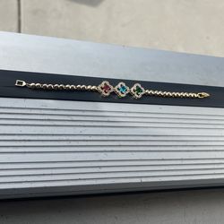 Costume Bracelet 7 Inches