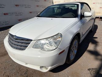 2010 Chrysler Sebring LOW MILES!!!