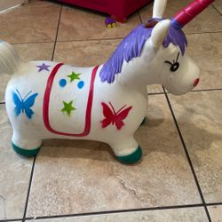 Bouncing Unicorn 
