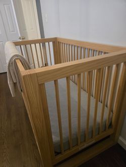 Wooden Baby crib - must be picked up