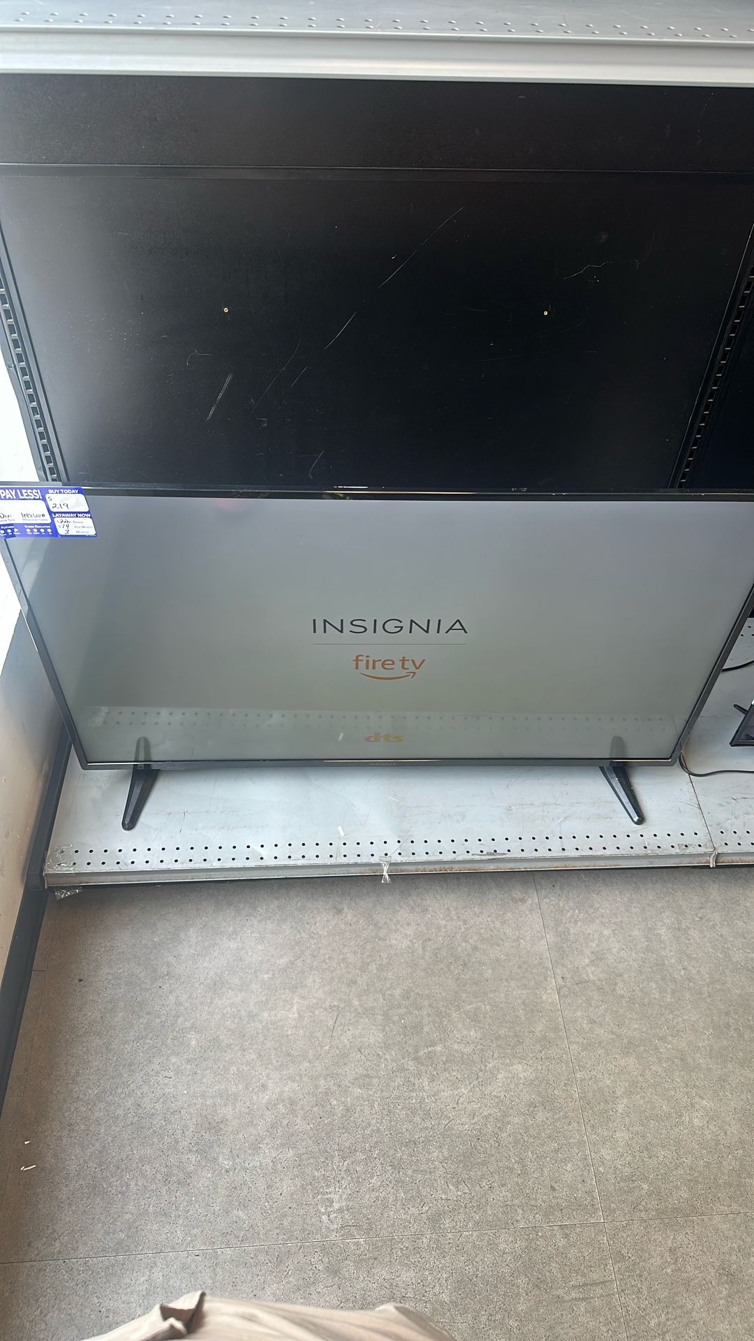Insignia Smart Tv 50”