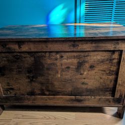 Storage Chest / Coffee Table / Trunk
