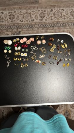 Mixed Lot of Vintage Costume Earrings clip on