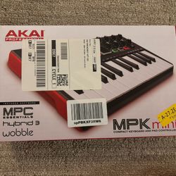 Akai MPK Mini Keyboard And Pad Controller