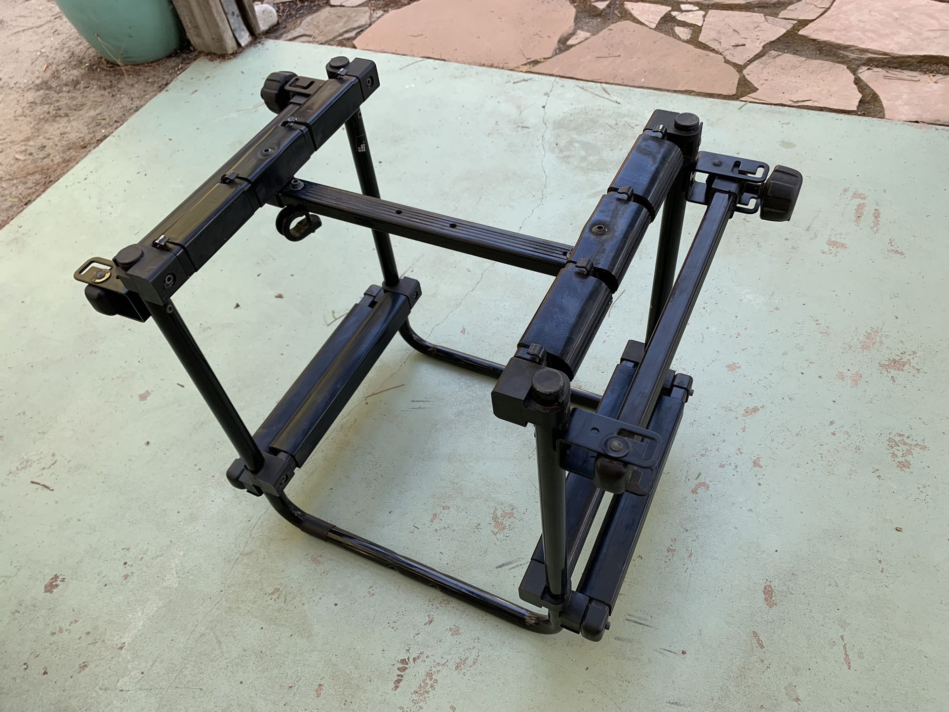 Thule 987XT 6 Ski 4 Board Hitch Mount Car Carrier Attachment
