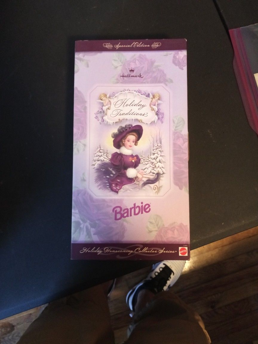 1996 Holiday Traditions Barbie