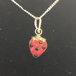 Silver Strawberry pendant and necklace