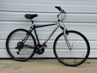 *NEW* TREK 7100 20" FRAME X 26" WHEELS