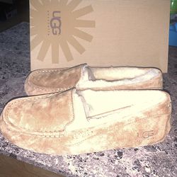 Real Deal Uggs For Women Size 10 Or 8.5 Men $80 Or Contact For Deals