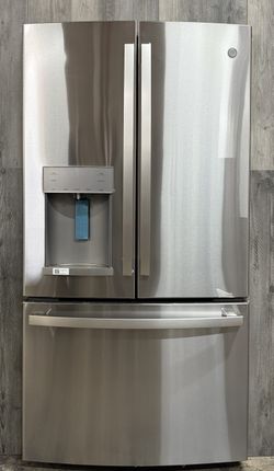 GE Refrigerator GFE28GYNFS - 02571