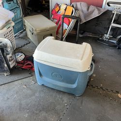 Ice Cooler