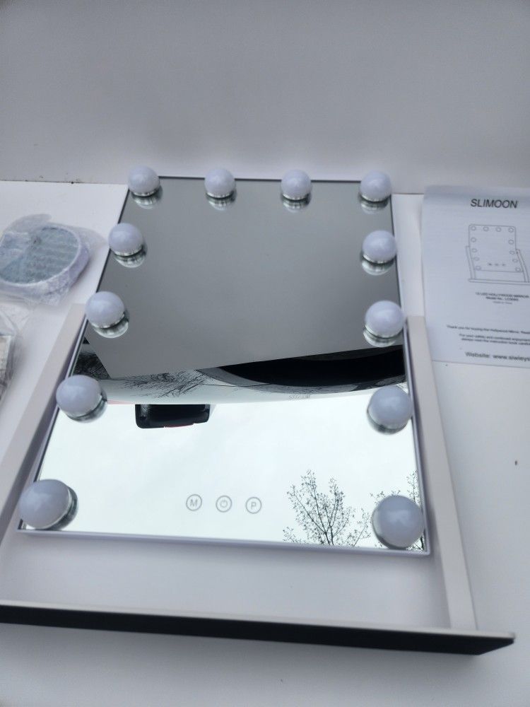 Desk Vanity Mirror With 12 Led Lights