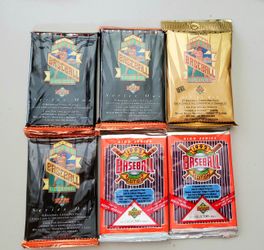 1992 and 1993 Upper Deck Baseball Sealed Packs!!!!!,Find the Derek Jeter Rookie Card!!!