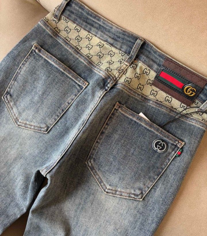 Brand New W Tags
