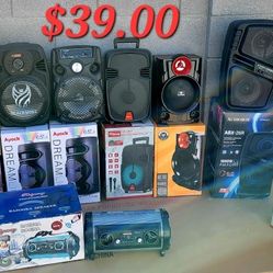 🎈$  39.00 Bluetooth  PARTY         speaker RECHARGEABLE Bocina Microphone      .     FM RADIO.      LED LIGHTS   
USB   SD.  Memory     MICROPHONE   