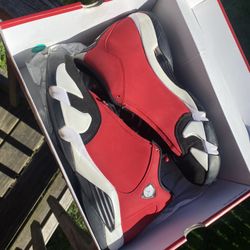 Jordan 14 “Gym Red”