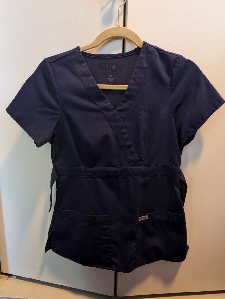 Scrub Tops XS