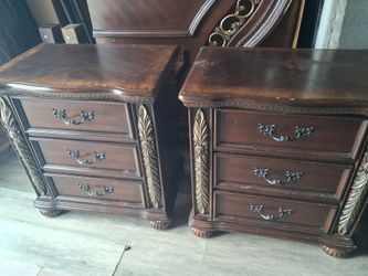 King size headboard and 2 nightstands
