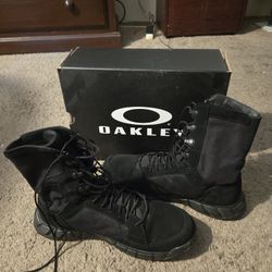 Oakley Black  Boots 