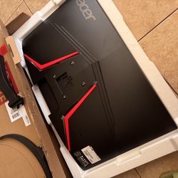 Acer - Nitro Gaming 31.5" Curved WQHD 180Hz 1ms FreeSync Premium Gaming Monitor