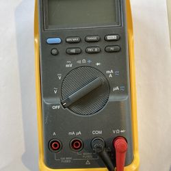 FLUKE 83 III Multimeter 