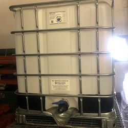 275 Gallons Totes