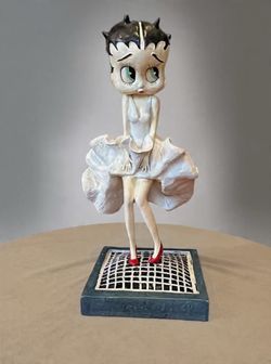 Vintage Betty Boop, Marilyn Monroe pose