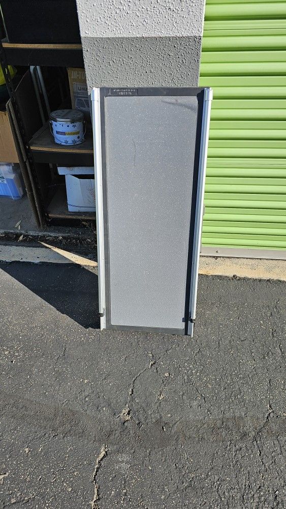 Like New Extendable Dog Ramp