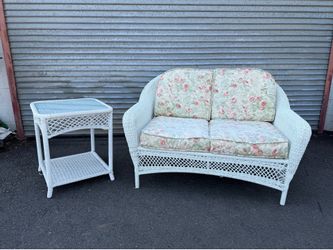 Twisted Rope Style White Wicker Loveseat & Side Table