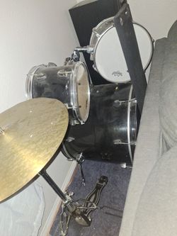 Drum Set...Perfect LAST minute GIFT idea!!! $400 oBo