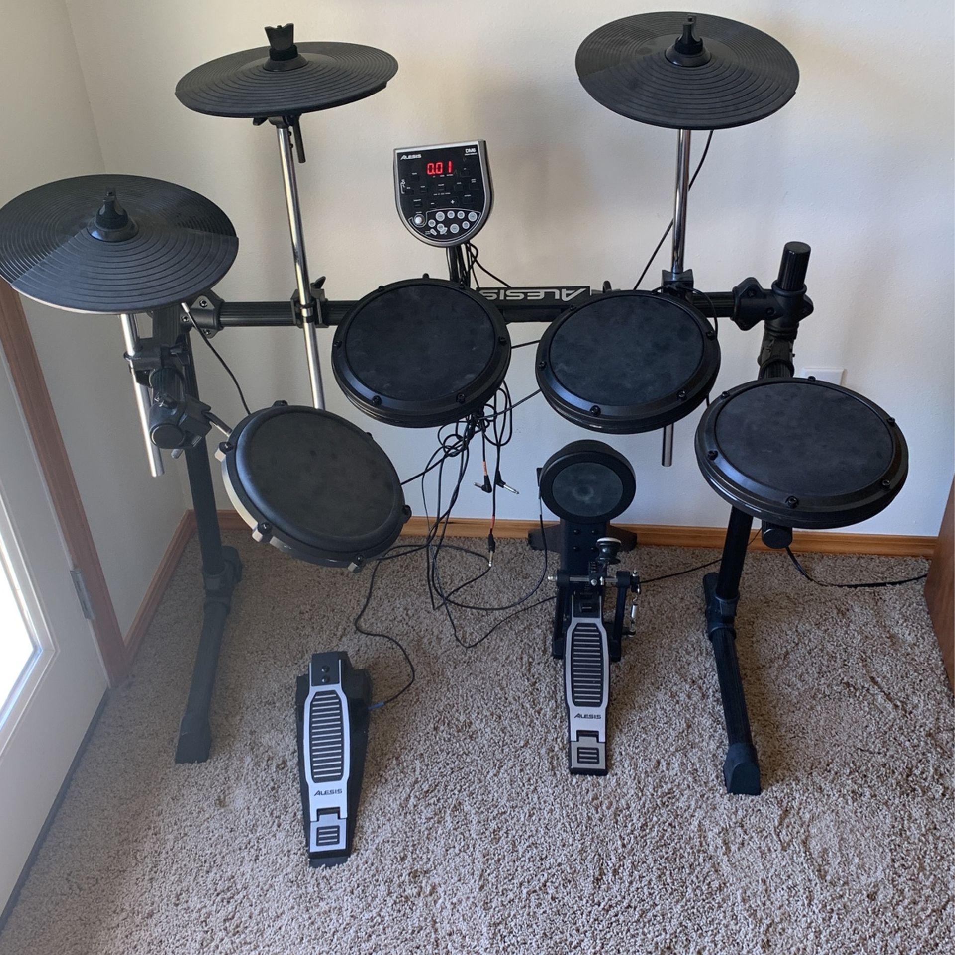 Alesis DM6 Drum kit