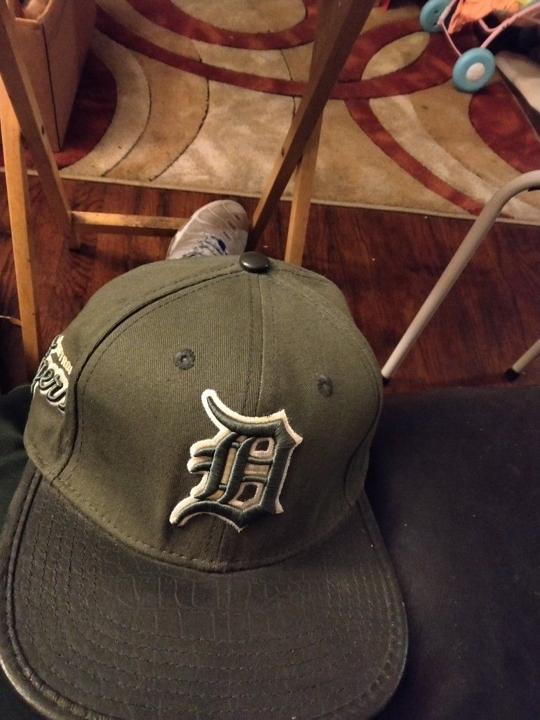 Leather Snapback 