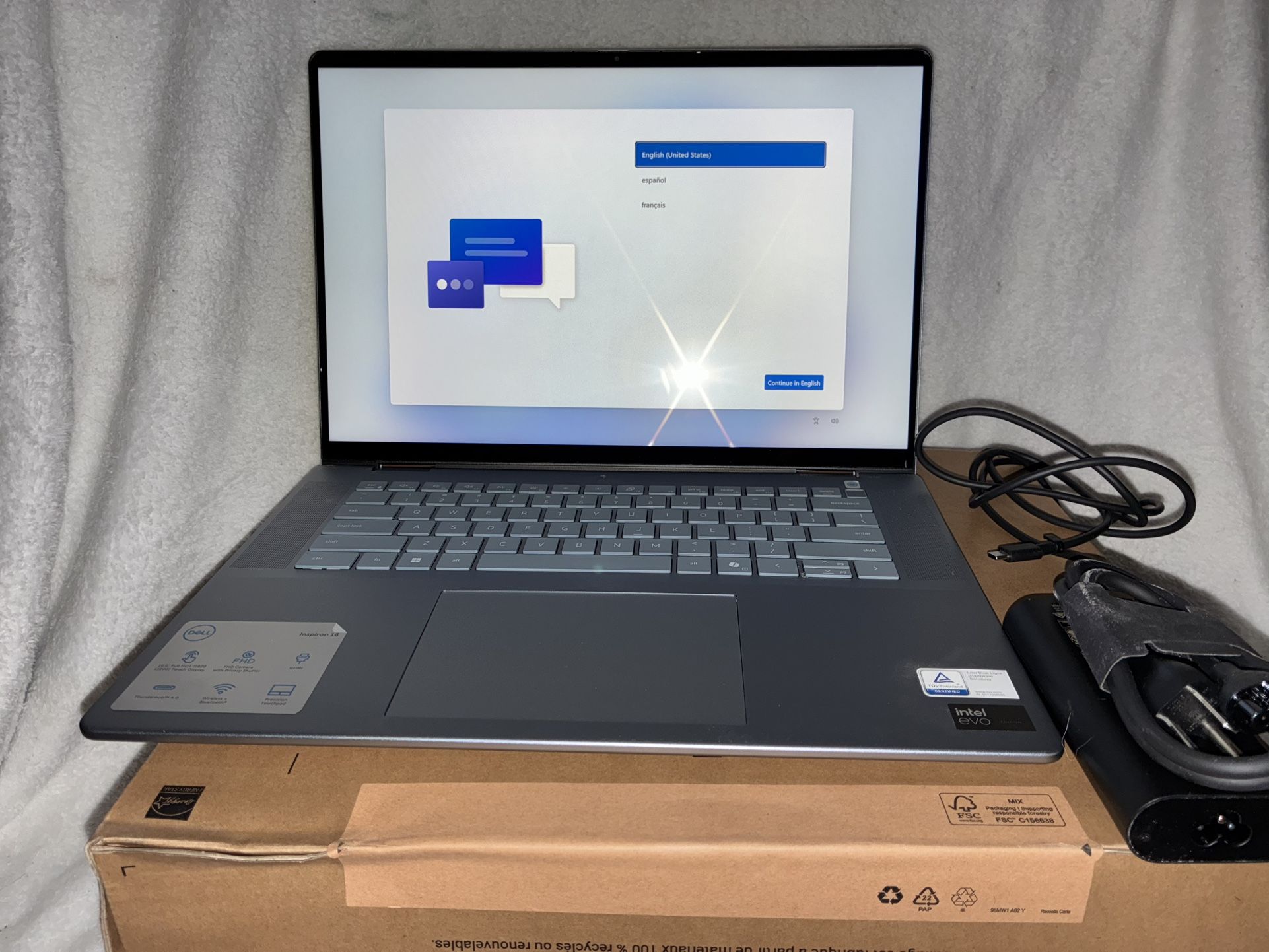 Dell Inspiron 16 FHD+Touch display