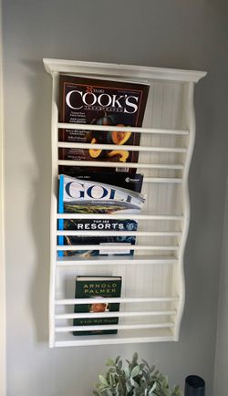 Magazine wall rack/display