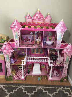 Kidkraft Grand Estates Dollhouse for Sale in Londonderry, NH - OfferUp