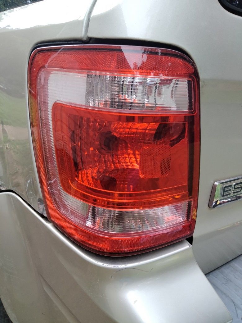 Left tail light cover for 2010 Ford Escape XLS