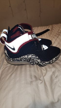 Nike Size 8 LeBron