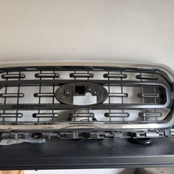21 F-150 XLT GRILL