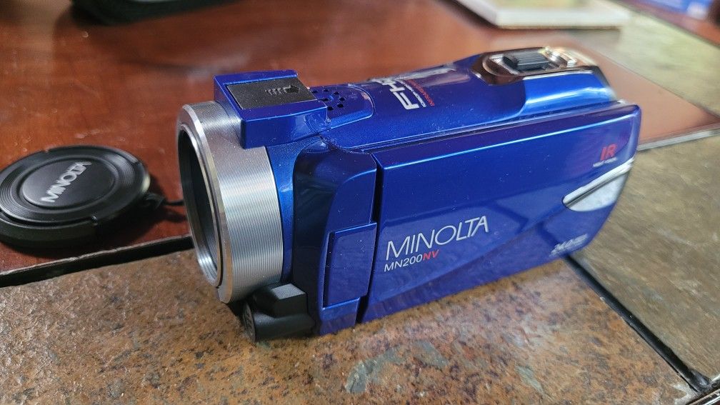 Minulta MN200NV Night Vision Camcorder