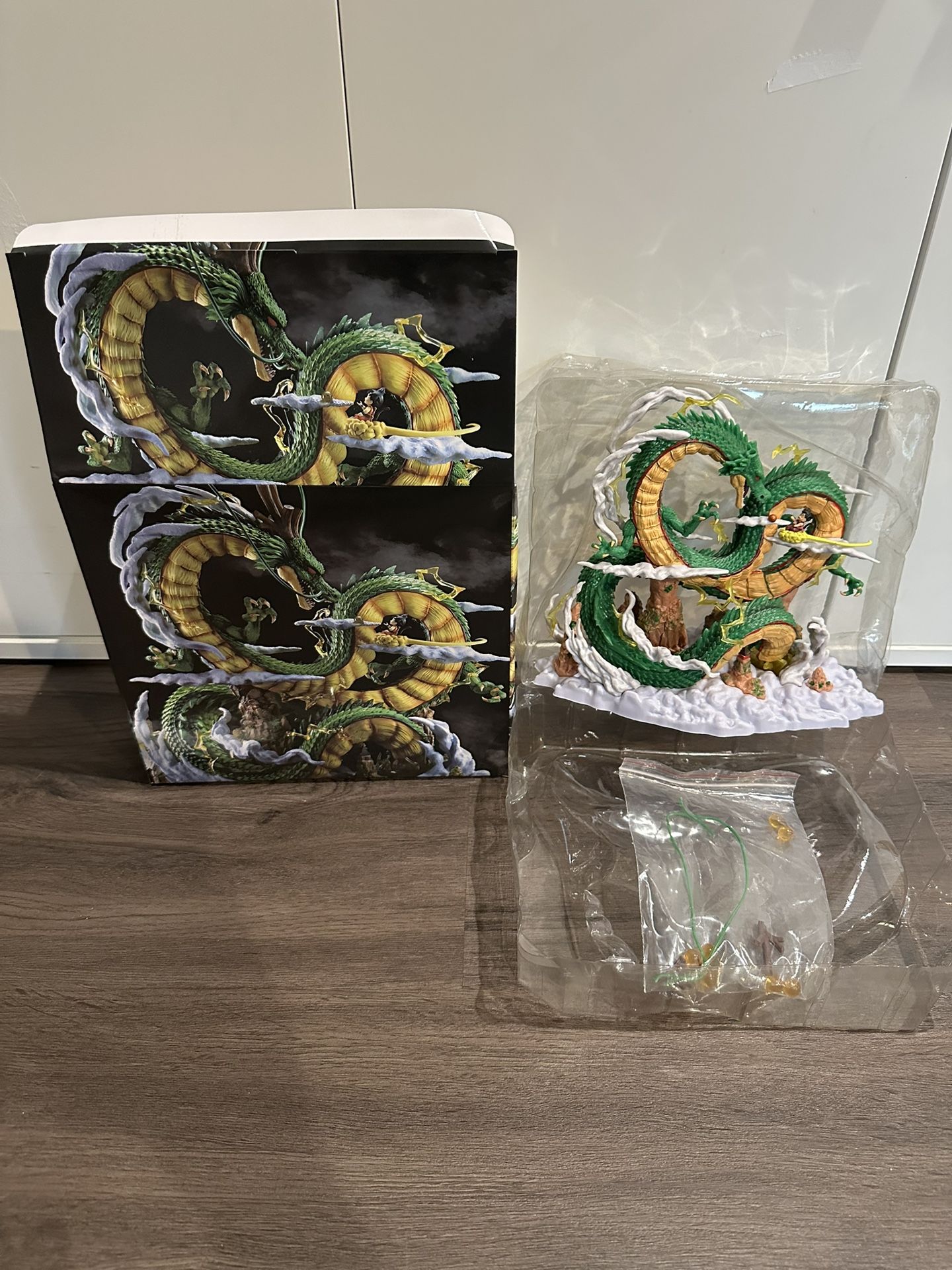DBZ Shenron statue