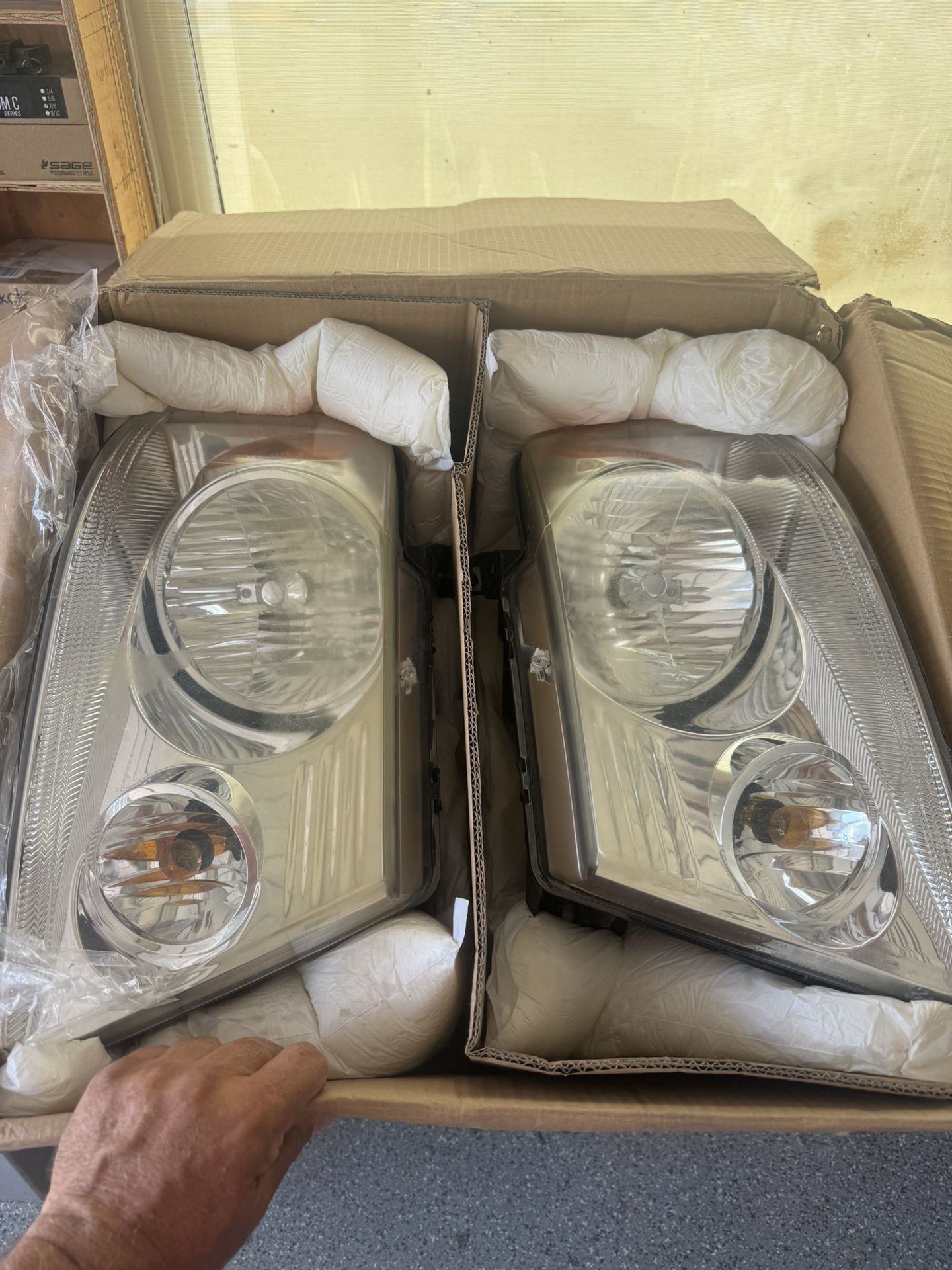 Headlights 2006 Ford F150