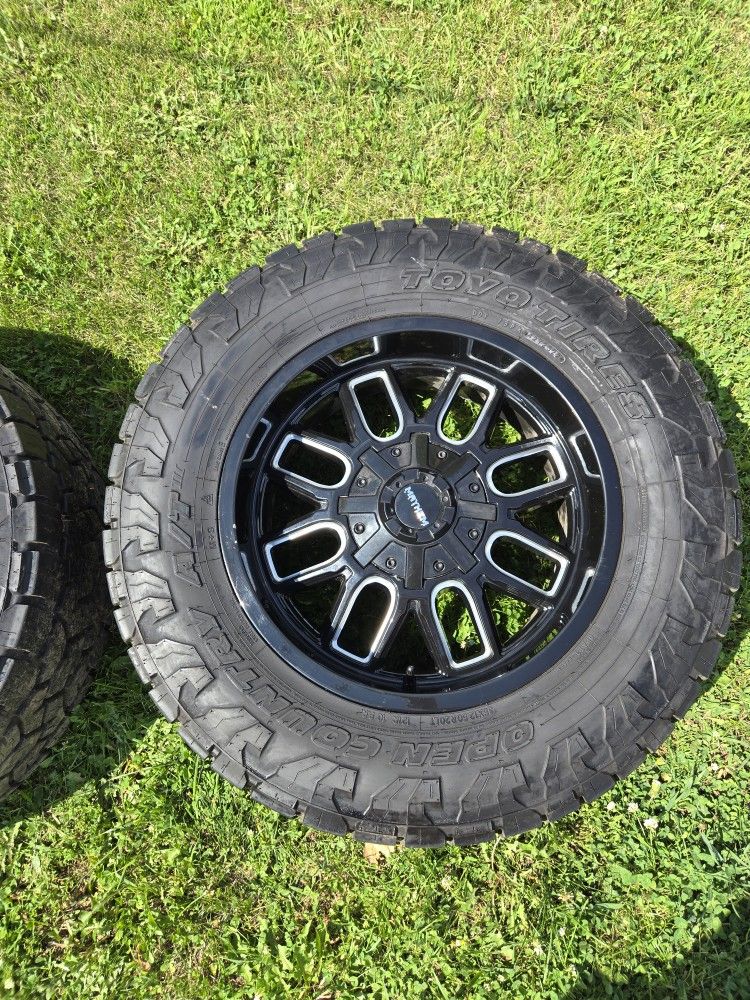 35x12.50r20  Tires And Rims