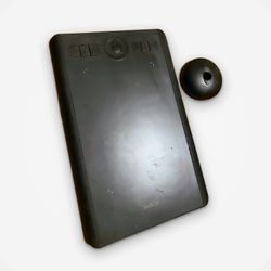 Wacom Intuos Pro Small Drawing Tablet (PTH-460) + Pen Stand