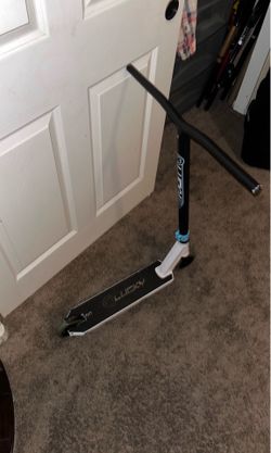 Lucky trick scooter
